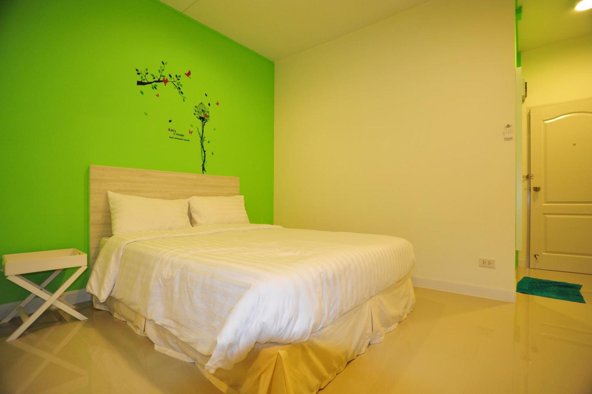 The Garden Living Banguecoque Exterior foto